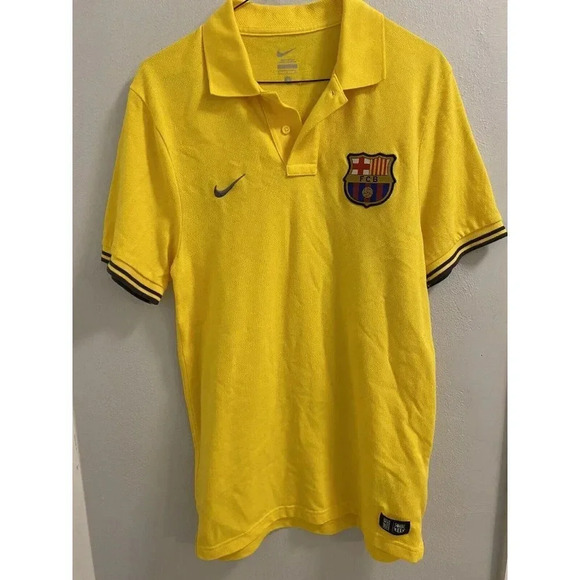 NIKE FCB BARCELONA YELLOWPOLO - MENS SMALL- PERFECT CONDITION- NEW NO TAG - Picture 5 of 10
